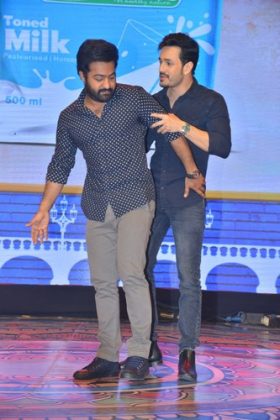 Mr Majnu Pre Release Event 27