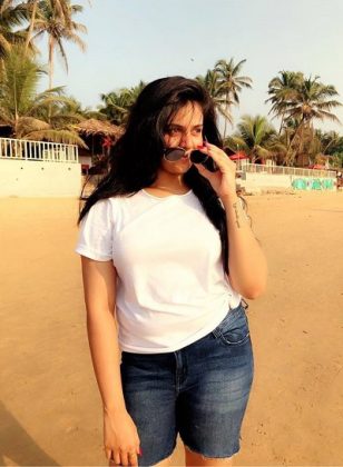 Sreemukhi Latest Clicks1