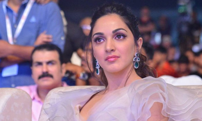 Kaira Advani disappointed 1 kaira advani VVR flops