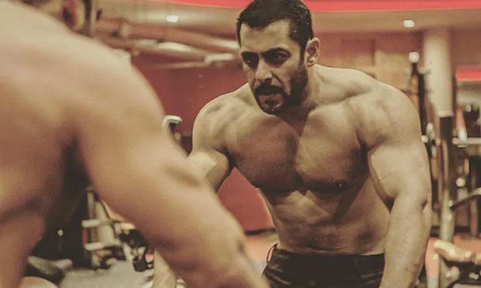 salman khan lookalike in karachi