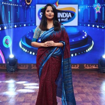 Anasuya Bharadwaj In Saree Photos2