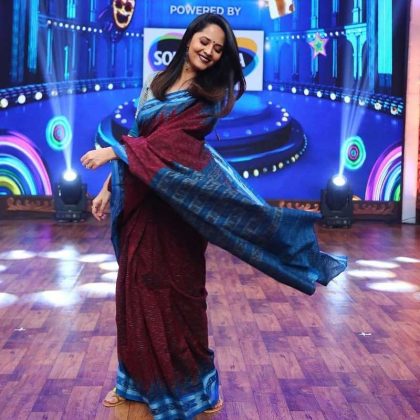 Anasuya Bharadwaj In Saree Photos4