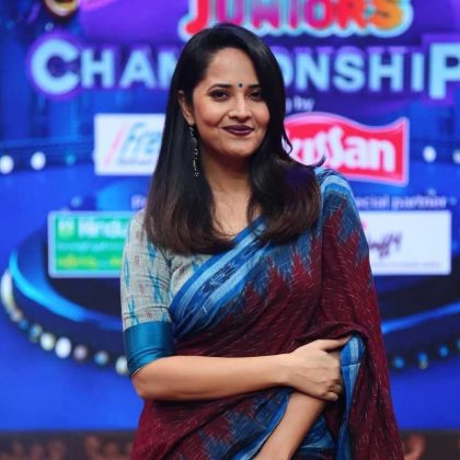 Anasuya Bharadwaj In Saree Photos5