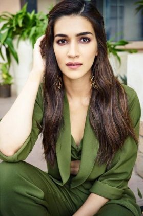 Kriti Sanon Latest Stills 6