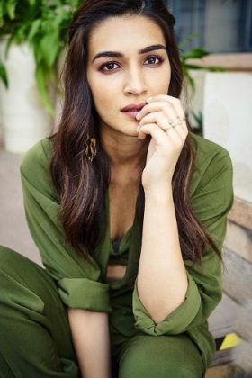 Kriti Sanon Latest Stills7