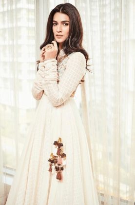 Kriti Sanon New Stills 2