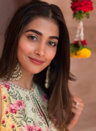 Pooja Hegde Latest Stills 2