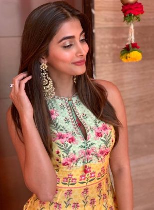 Pooja Hegde Latest Stills 3