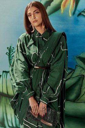 Sonam Kapoor Looks Stunning In Green 2