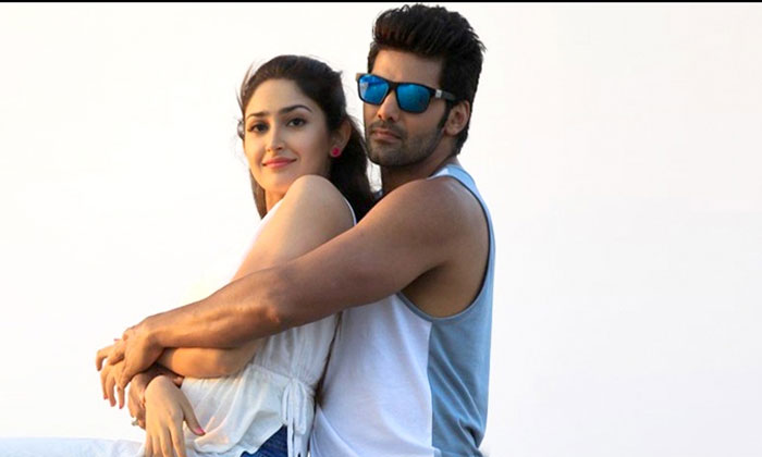 Arya Sayyeshaa honeymoon pics