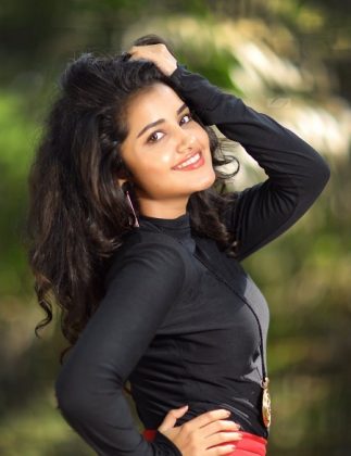 Gorgeous Anupama Parameswaran 2