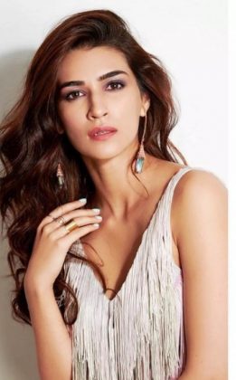 Kriti Sanon Style Stills3