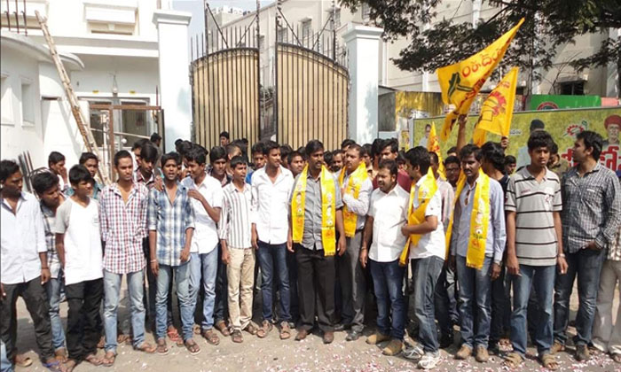 Loyal TDP worker rebels in Babu’s home district 1 Loyal TDP worker rebels in Babu’s home district