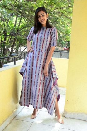 Niharika Konidela Interview Stills 2