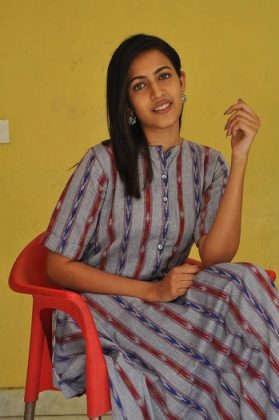 Niharika Konidela Interview Stills 7