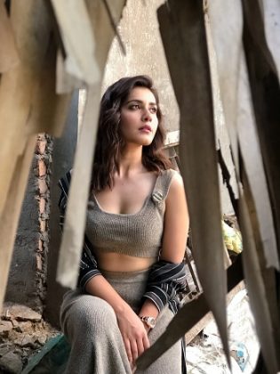 Raashi Khanna New Photoshoot Stills 2