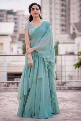 Ritu Varma Looks Stunning In Saree 1