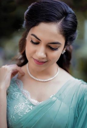 Ritu Varma Looks Stunning In Saree 3