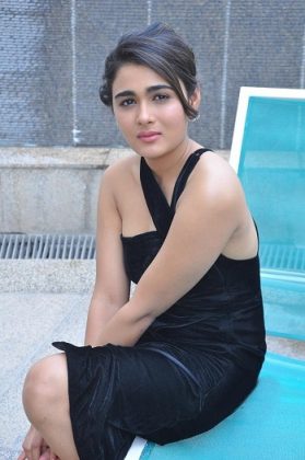 Shalini Pandey Looking Beautiful In Black 2