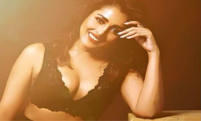 madhu shalini black lingerie