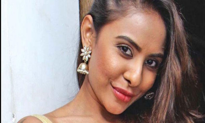 Sri Reddy assaulted at her residence, files complaint 1 sri reddy assualted