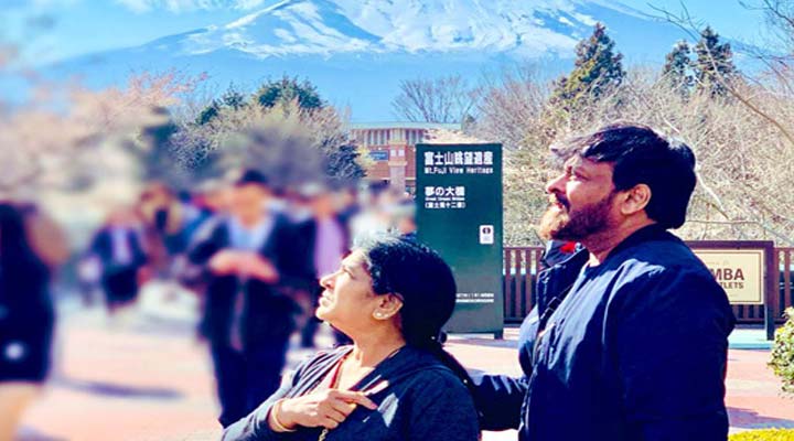 'సైరా' లో చిన్న విరామం సురేఖతో చిరంజీవి విహరం 2 1a