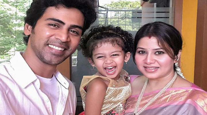 తల్లి ఫిర్యాదుపై.. సంగీత క్లారిటీ 2 3 12