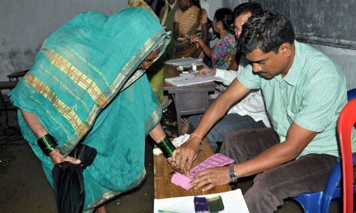 AP poilling 42 lok sabha seats