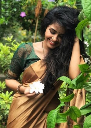 Anupama Parameswaran Looking Beautiful In Saree 2