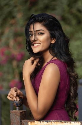 Eesha Rebba Cute Stills 4