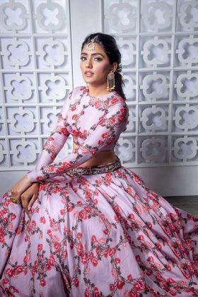 Eesha Rebba Stills 3