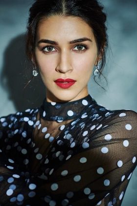 Kriti Sanon Latest Stills 8