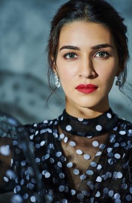 Kriti Sanon Latest Stills 9