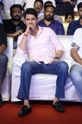 Maharshi Movie Pre Release event 13