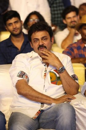 Maharshi Movie Pre Release event 14