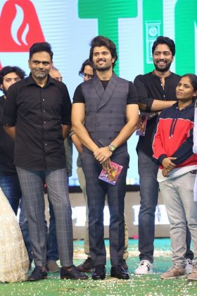 Maharshi Movie Pre Release event 2