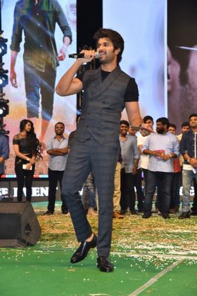 Maharshi Movie Pre Release event 5