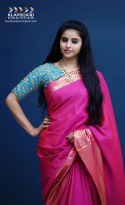 Naveena Reddy Latest Photo Shoot Stills 6