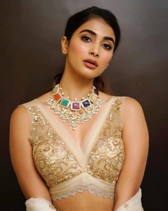 Pooja Hegde At Maharshi Movie Pre Release 11