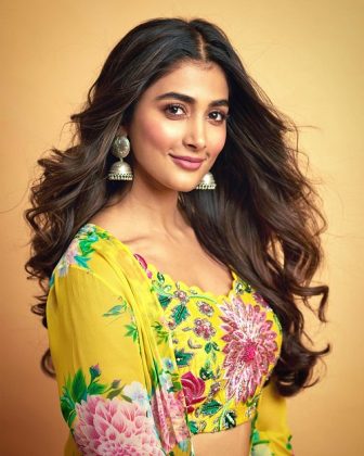 Pooja Hegde Latest Stills From Maharishi Promotions 4