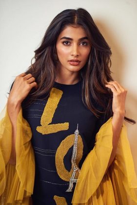 Pooja Hegde Latest Stills From Maharishi Promotions 5