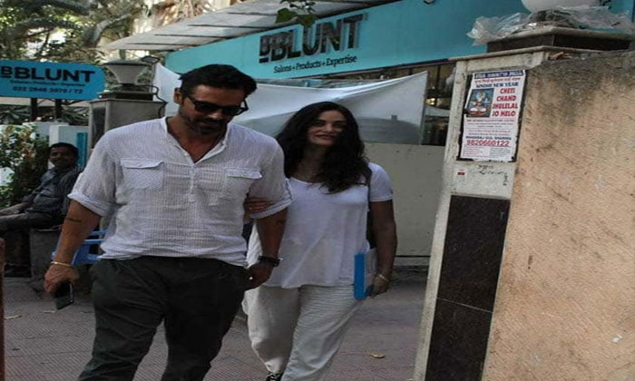 arjun rampal girlfriend