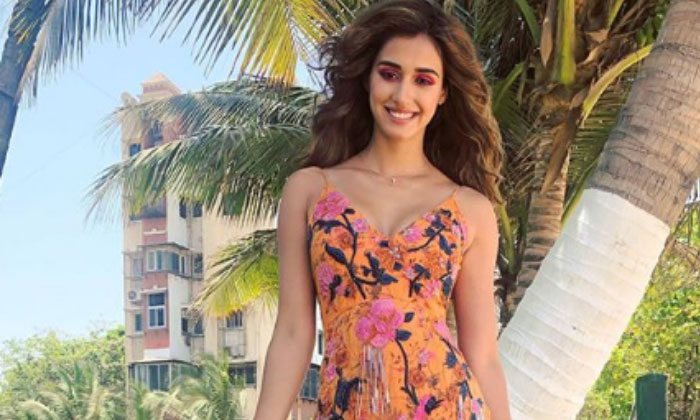 Disha: I am not doing anything wrong 1 disha patani father awkward