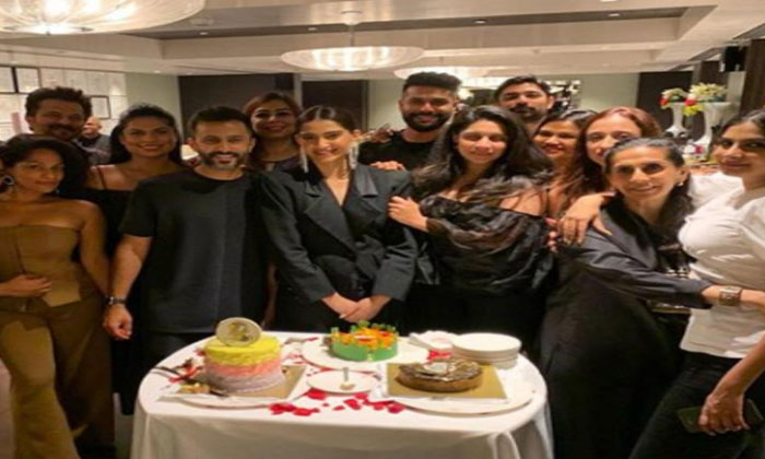 sonam kapoor birthday