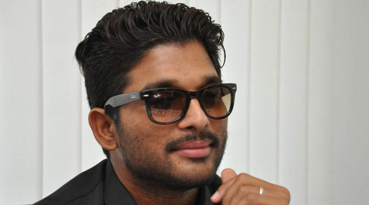 అల్లు అర్జున్తో రాశిఖన్నా! 1 3 10