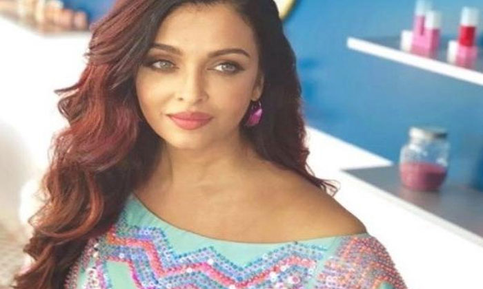 Aishwarya Rai to sign her first Telugu film? 1 aishwarya rai sye raa