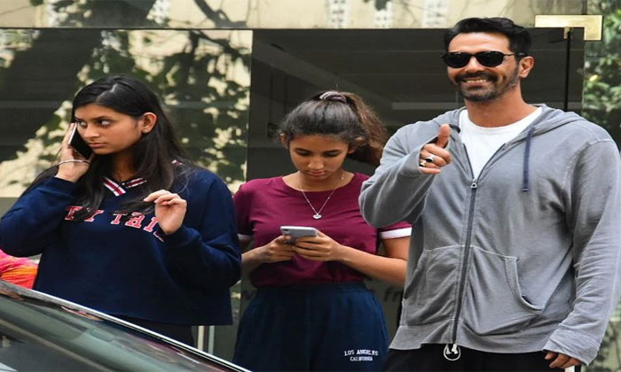 arjun rampal daughters