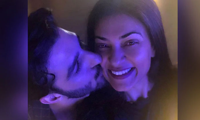 rohman kisses sushmita