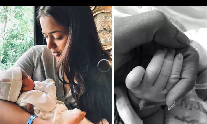 sameera reddy c section