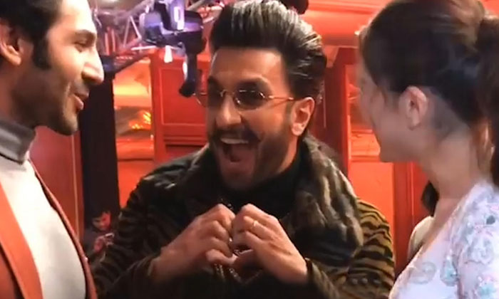 Ranveer Singh pulls Sara Ali Khan's leg 1 sara kartik ranveer